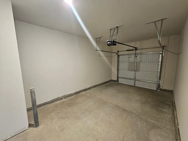 1203 Falling Acorn Ln — Photo 5