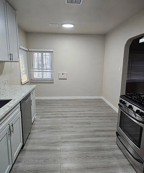 8900 S 10th Ave — Photo 1