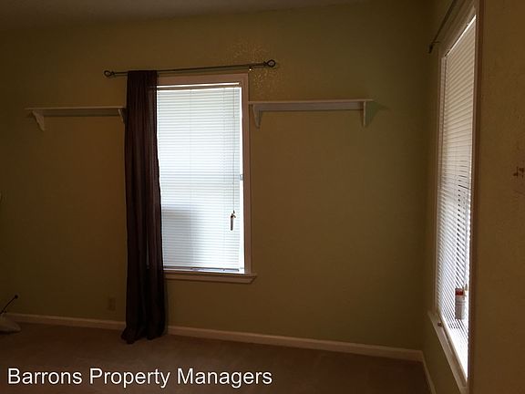 4th image of 213 E Bobe St