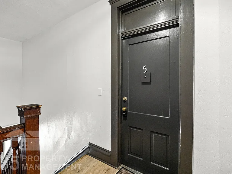 632 Ferry St #5 — Photo 2