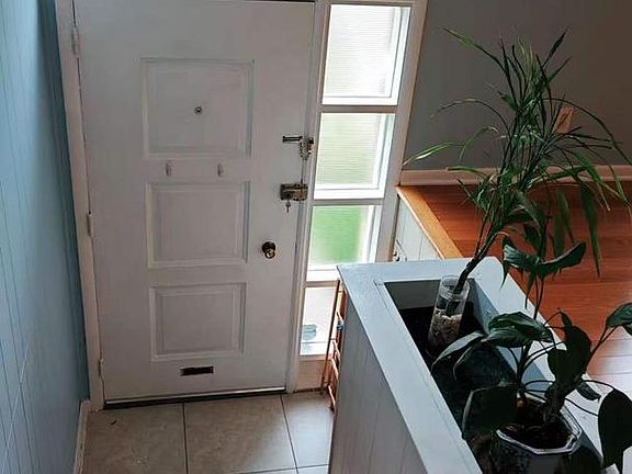 3rd image of 7621 Dorcas St