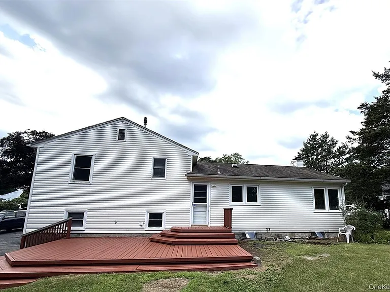 36 Greenvale Farms Rd — Photo 3