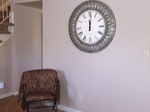 4th image of 409 Savage Dr Unit F