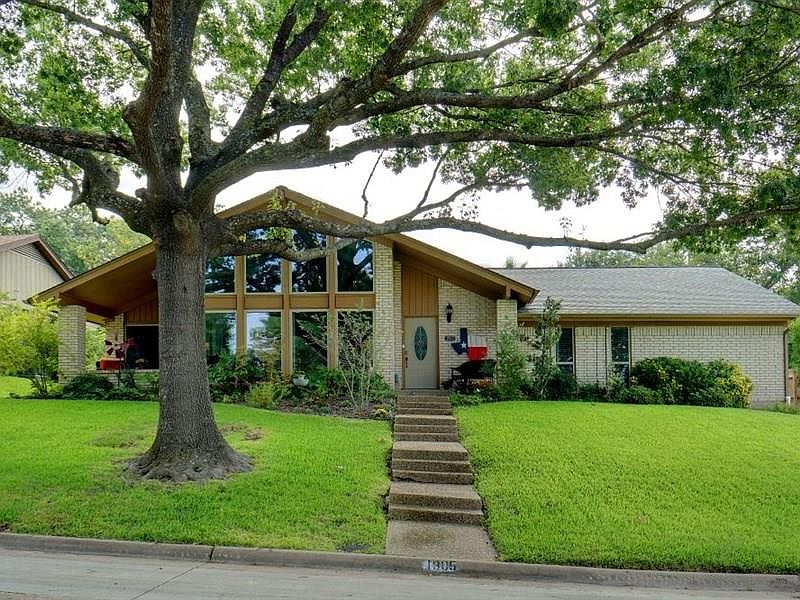 1st image of 1905 Lakeview Dr