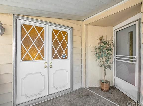 3rd image of 10843 Langdon Ave
