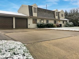 52 Amherst Dr, Bayville, NJ 08721