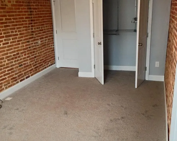 1708 Marshall St — Photo 13