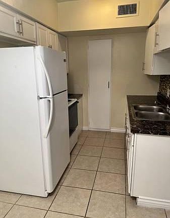 4th image of 2555 Van Patten St APT 6