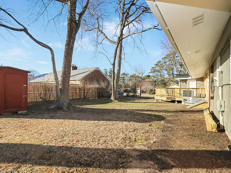 11 Sandpiper St — Photo 32