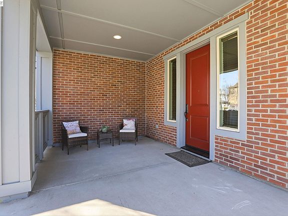 4th image of 1380 Brookline Loop