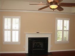 5th image of 370 Forest Glen Ct