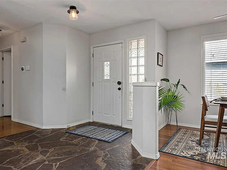 11955 W Driftwood Ct — Photo 4
