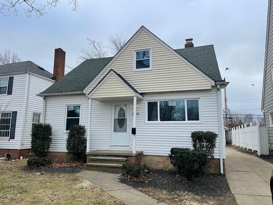 1st image of 27120 Shoreview Ave