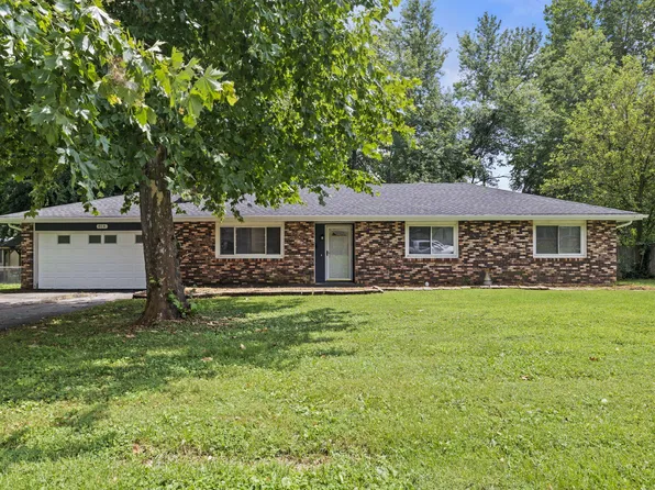 814 E Rodgers Street, Republic, MO 65738