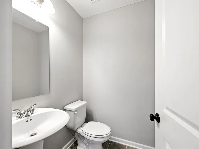 9440 Windsor Curv — Photo 11