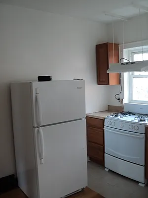 Rented by ABC Real Estate Services | media 18