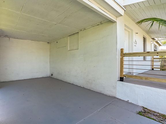 3rd image of 16961 NE 5th Ave