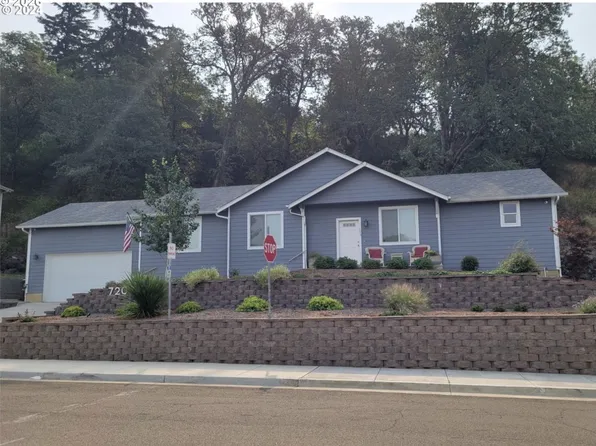 720 Southside Rd, Sutherlin, OR 97479