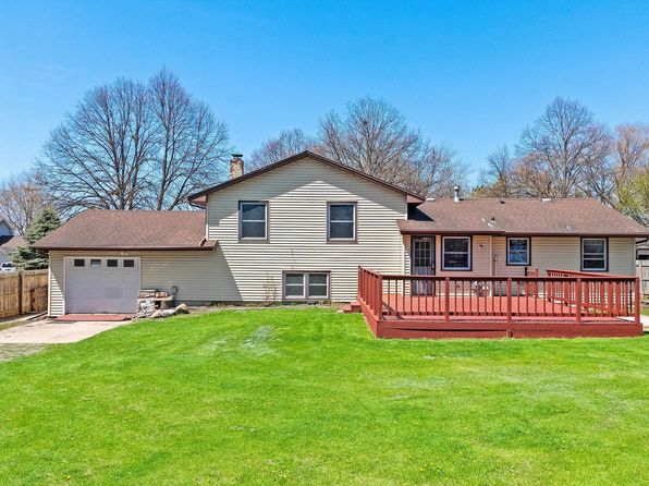 479 Edelweiss Dr, Green Bay, WI 54302