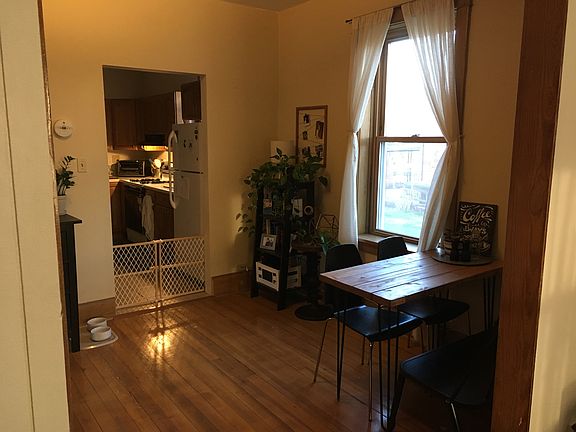 4th image of 3239 Raymond Ave #2
