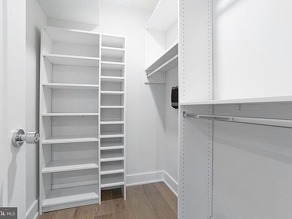 5th image of 1910 Brown St #5