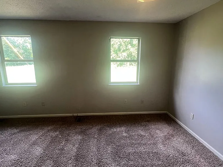 427 Mount Pelia Rd #9 — Photo 6