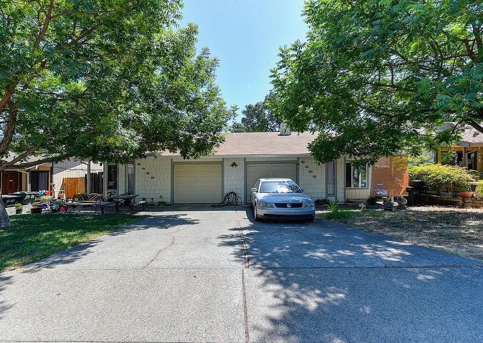 1st image of 5424-5426 E Knoll Dr