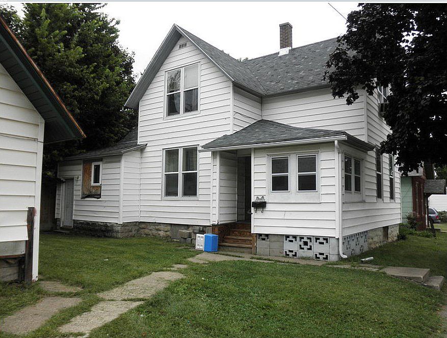 1st image of 420 W Sarnia St