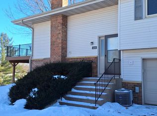 4168 Sylvia Ln S, Shoreview, MN 55126