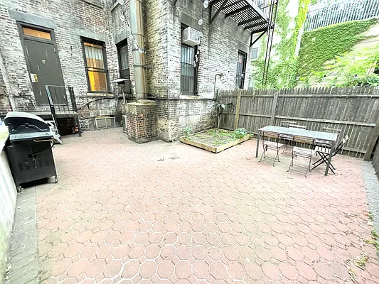 Rented by Corcoran | media 1