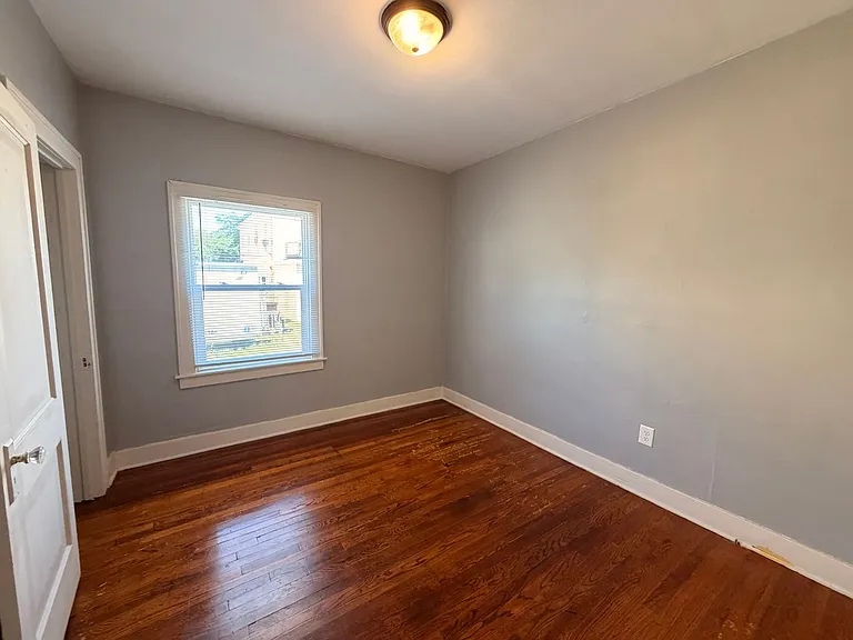 312 Lane Ave SW — Photo 10