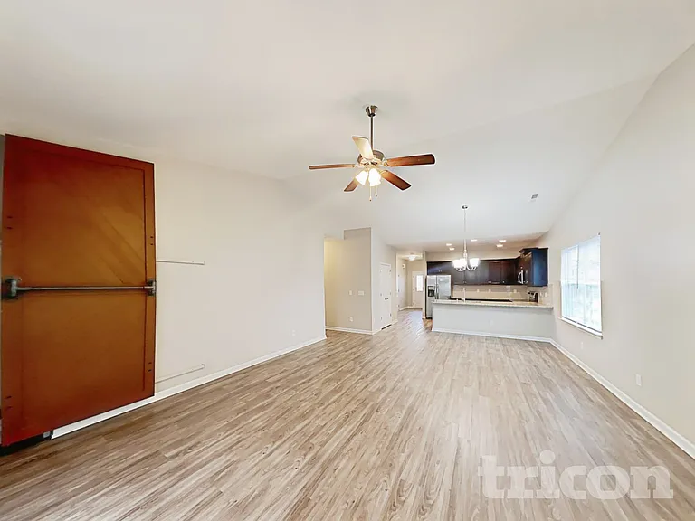 909 Wild Lilac Ct — Photo 3