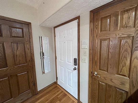 2nd image of 814 S 37th Ave APT 7