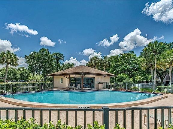 4th image of 4 Cypress Run APT 46A