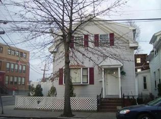113 Rockaway St, Lynn, MA 01902