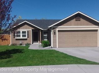 1240 SW Greeley St, College Place, WA 99324