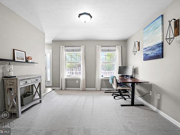 4th image of 19716 Three Notch Rd