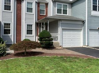 95 Kirkwood Dr, Newtown, PA 18940