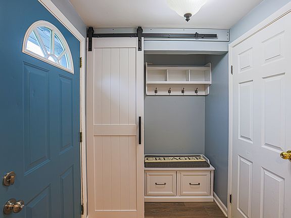 Custom Entry Closet