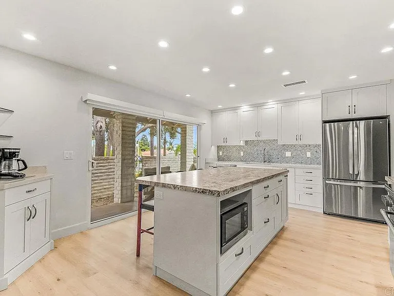 2462 Lozana Rd — Photo 4