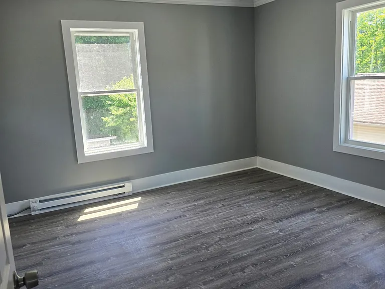 158 Charlton St #2 — Photo 5