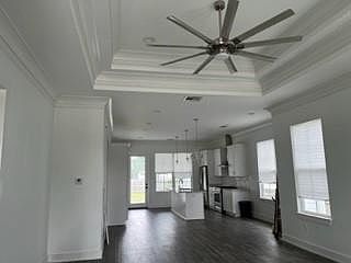 5th image of 5146 Montegut Dr