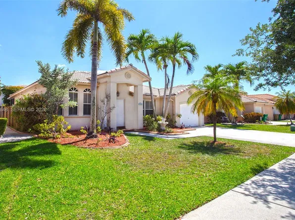 13964 N Cypress Cove Cir, Fort Lauderdale, FL 33325