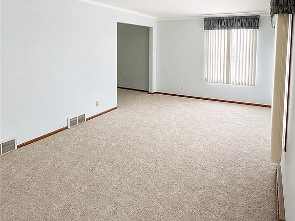 5th image of 4345 Woodleigh Ln