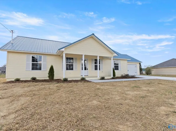 165 Carrington Ln, Albertville, AL 35950