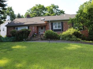 1 Parsonage Hill Rd, Short Hills, NJ 07078