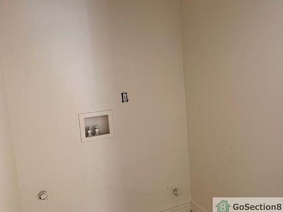 5th image of 1252 W 62nd St