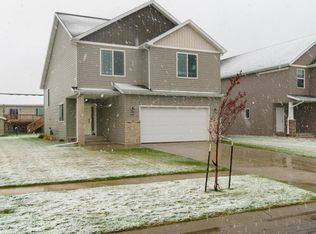 1114 30th Ave W, West Fargo, ND 58078