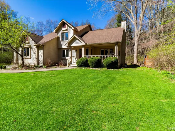 4450 Blood Rd, Metamora, MI 48455