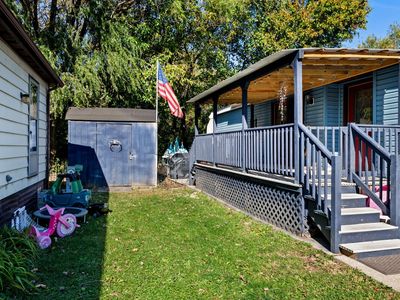 1048 Testa Dr, Justice, IL, 60458